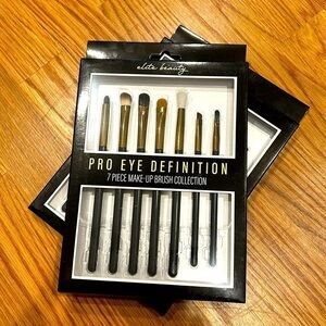 Brand New Pro Wye Definition 7 piece make up brush collection black bundle of 2